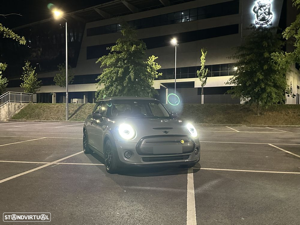 MINI 3 Portas Cooper SE L - 9