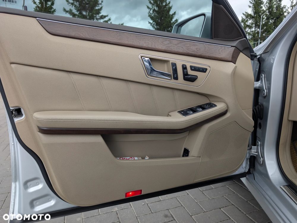 Mercedes-Benz Klasa E 350 CDI 4-Matic Avantgarde - 13