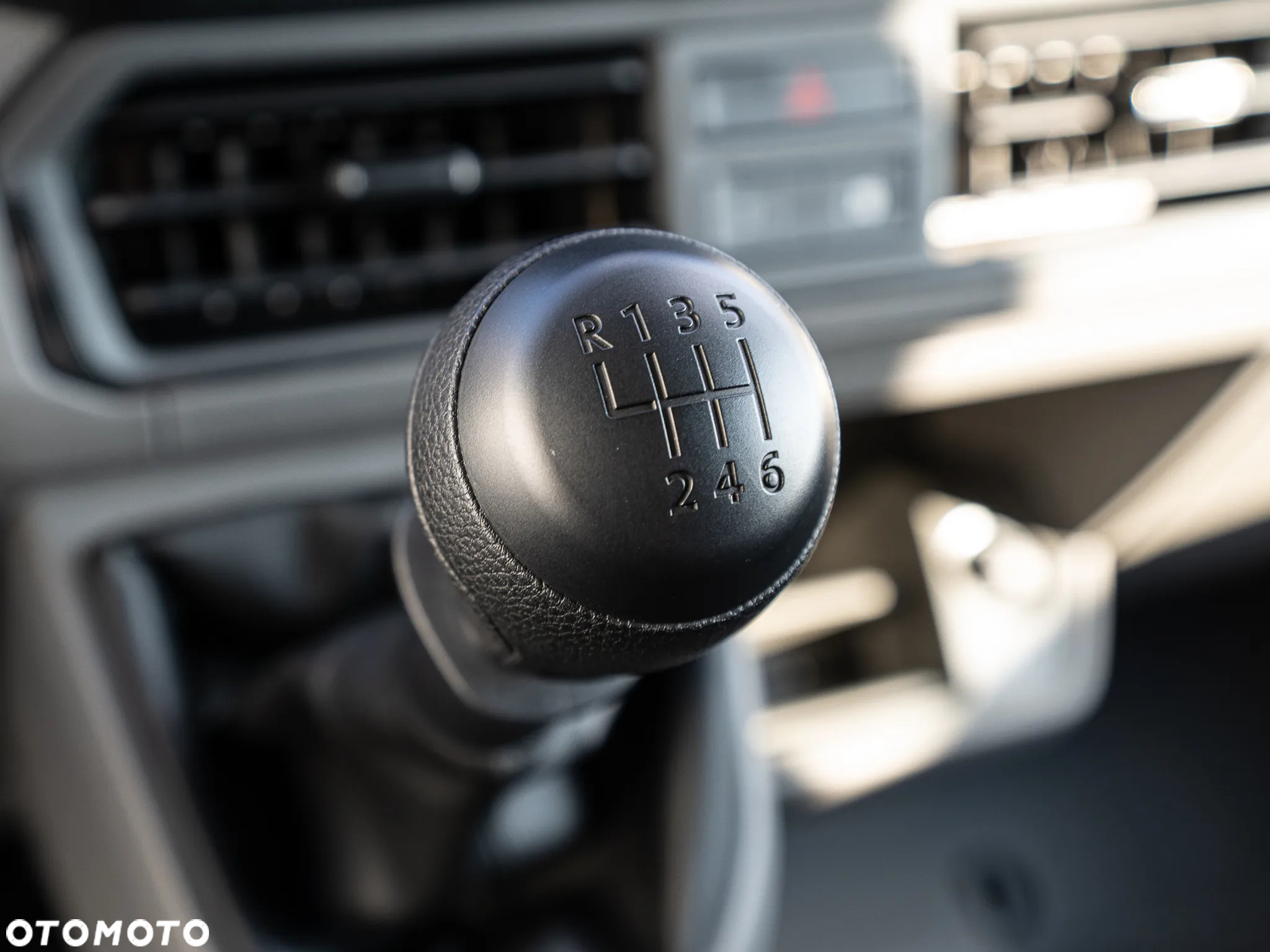 Volkswagen CRAFTER - 24