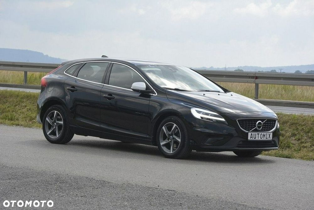 Volvo V40 D2 Drive-E R-Design Momentum - 12