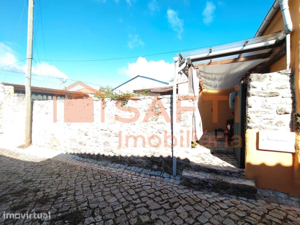 MORADIA T3 COM JARDIM, OFICINA E ESTACIONAMENTO. - Grande imagem: 4/58