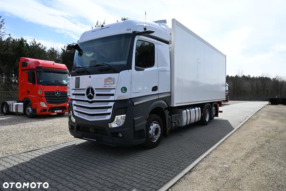 Mercedes-Benz Actros Chłodnia - 2