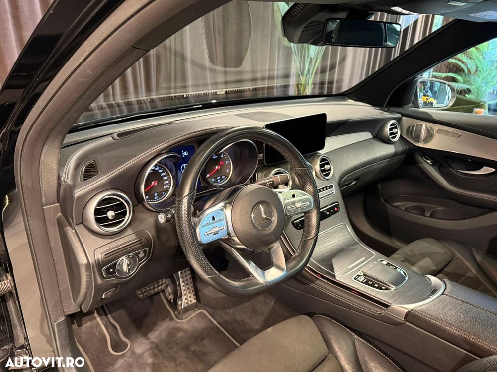Mercedes-Benz GLC 300 d 4Matic 9G-TRONIC AMG Line - 13