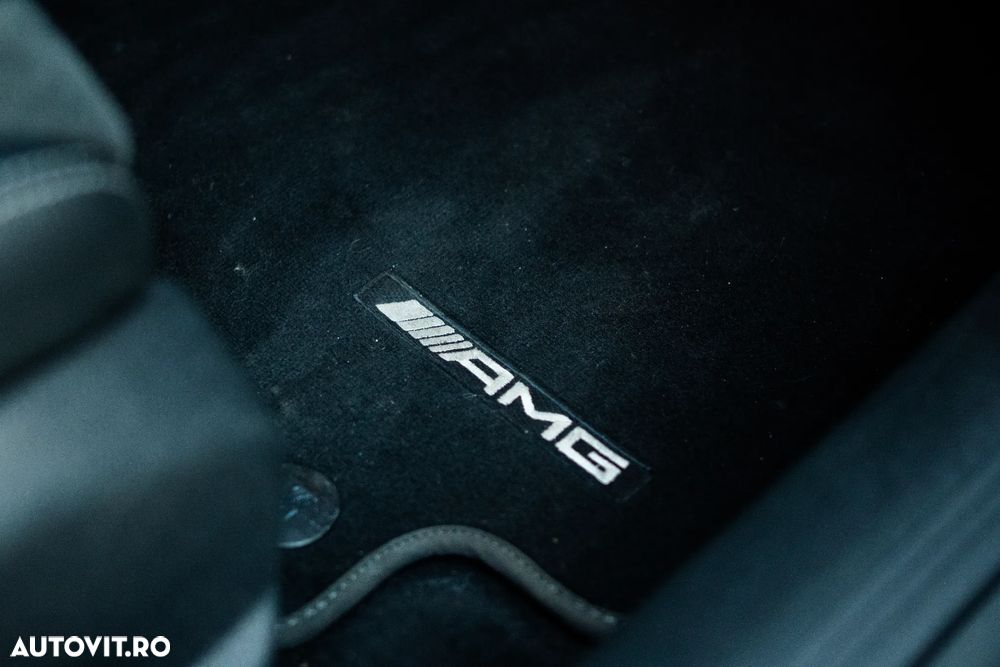 Mercedes-Benz E - 28