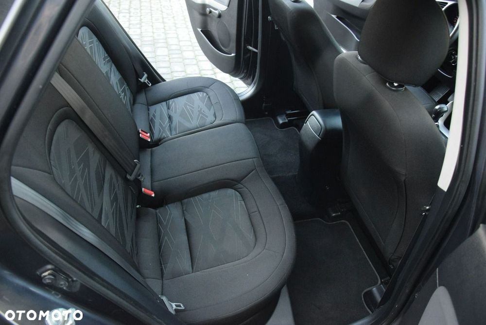 Kia Ceed 1.4 CVVT Attract - 29