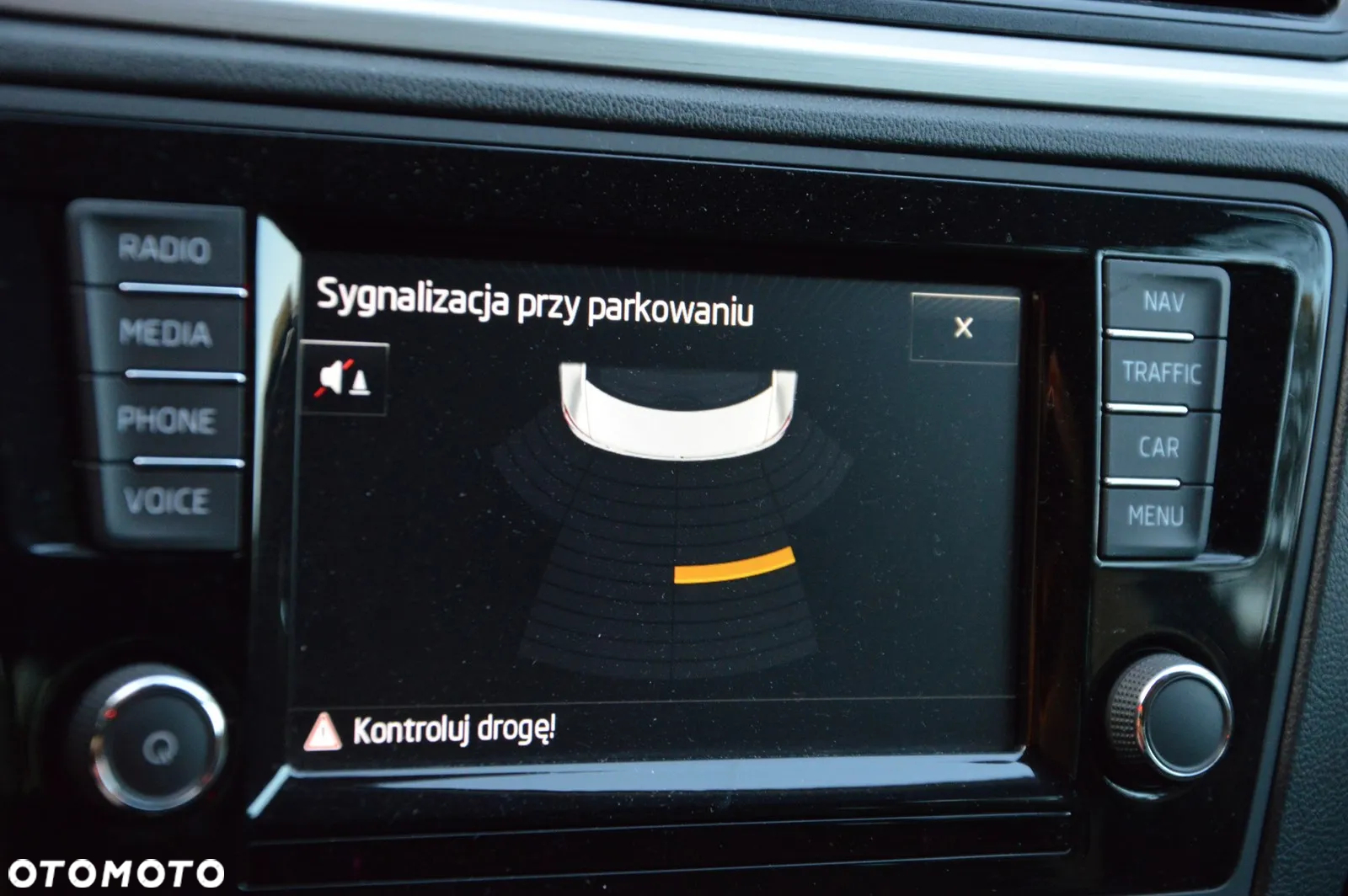 Skoda RAPID 1.2 TSI Edition - 35