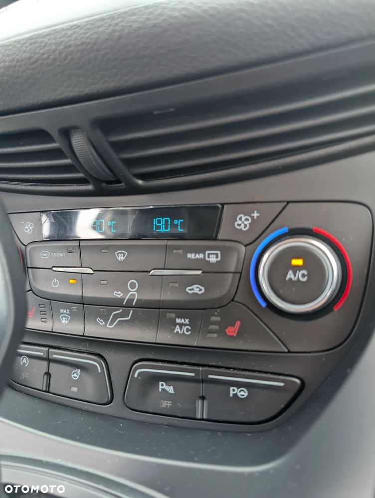 Ford Kuga 2.0 TDCi 4WD Titanium - 20