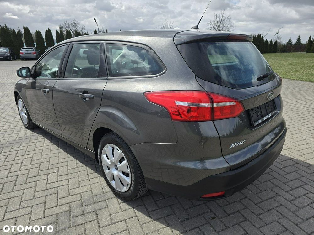 Ford Focus - 11
