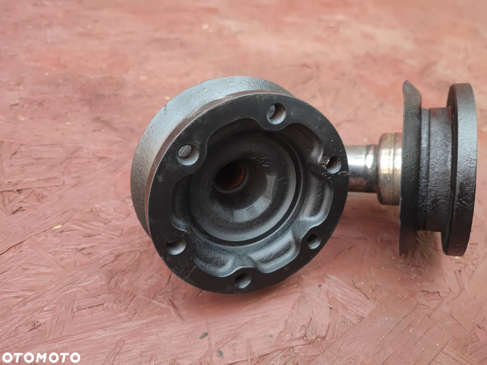BMW E46 / E81 / E82 / E83 / E84 / E90 / E93 / E92 ORYGINALNE FLANSZE DYFERENCJAŁYU / FLANSZE DYFRA LEWA / PRAWA MAŁA GŁOWA TYP 168 DO SILNIKÓW BENZYNOWYCH N46 / N42 O NR. 33 13 1 214 751 / 33 13 1 428 269 OEM W BARDZO DOBRYM STANIE - 11