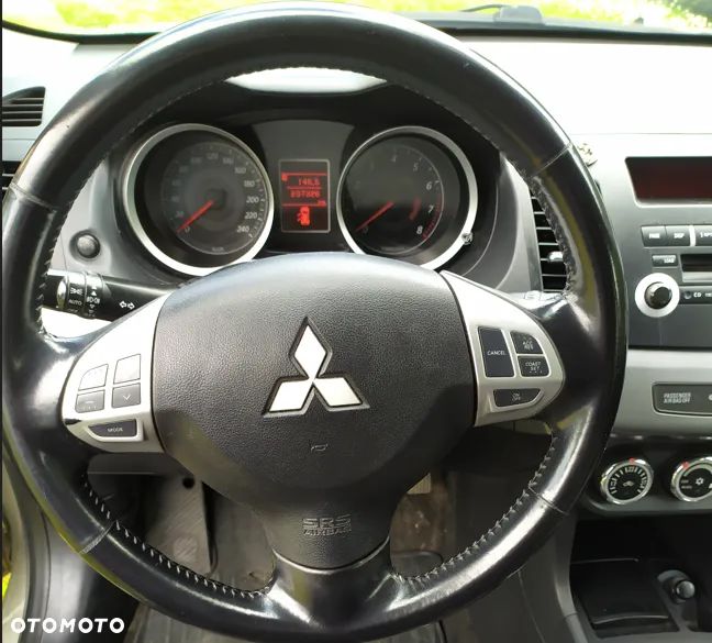 Mitsubishi Lancer 1.8 Invite - 6