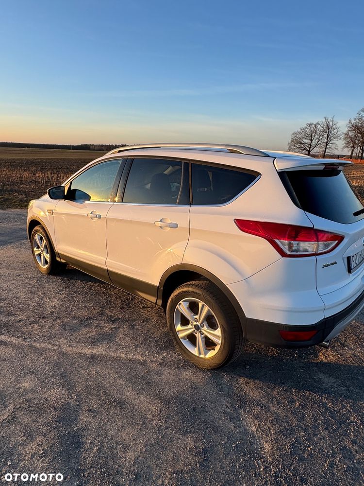 Ford Kuga 1.5 EcoBoost 2x4 Trend - 3
