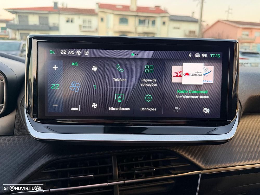 Peugeot 2008 1.2 PureTech Allure - 24