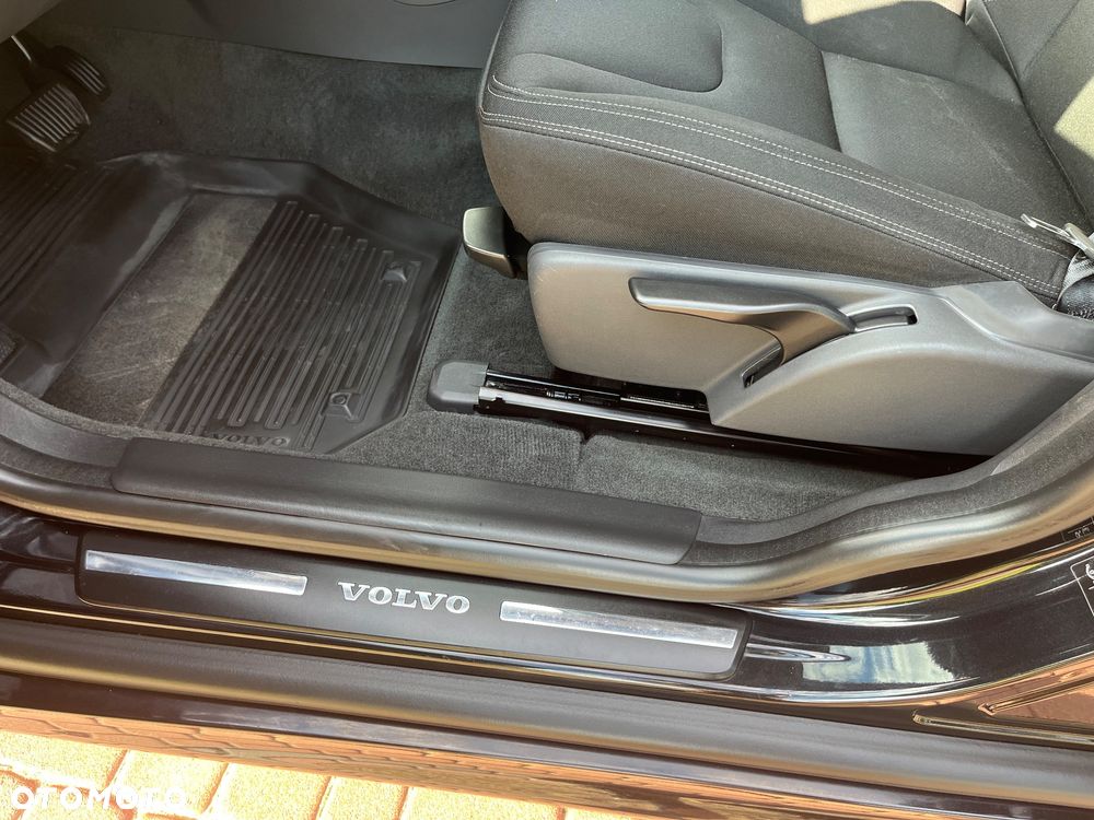 Volvo XC 60 - 22