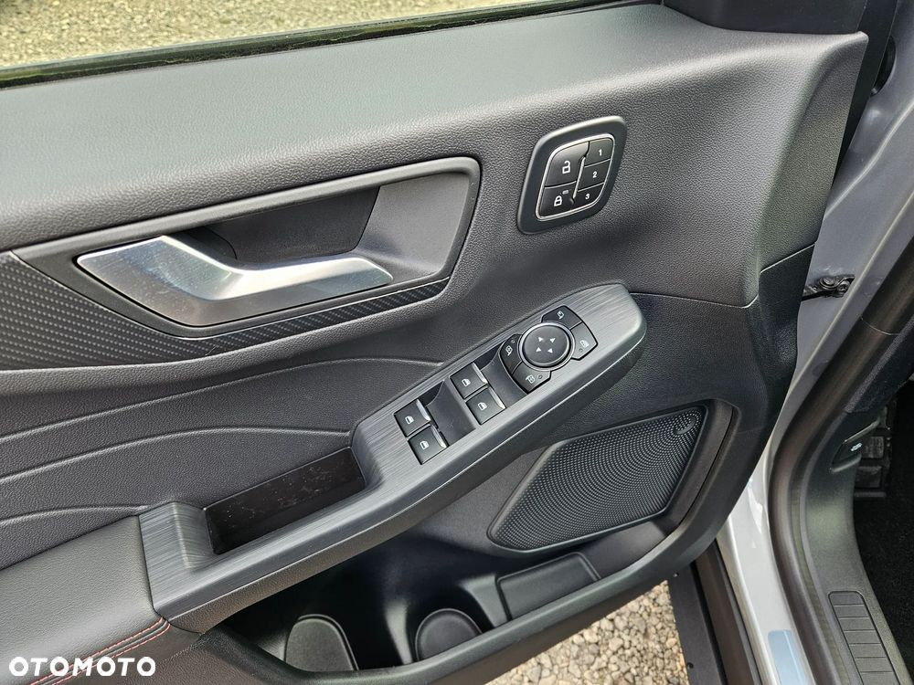 Ford Kuga 2.5 FHEV FWD ST-Line X - 20