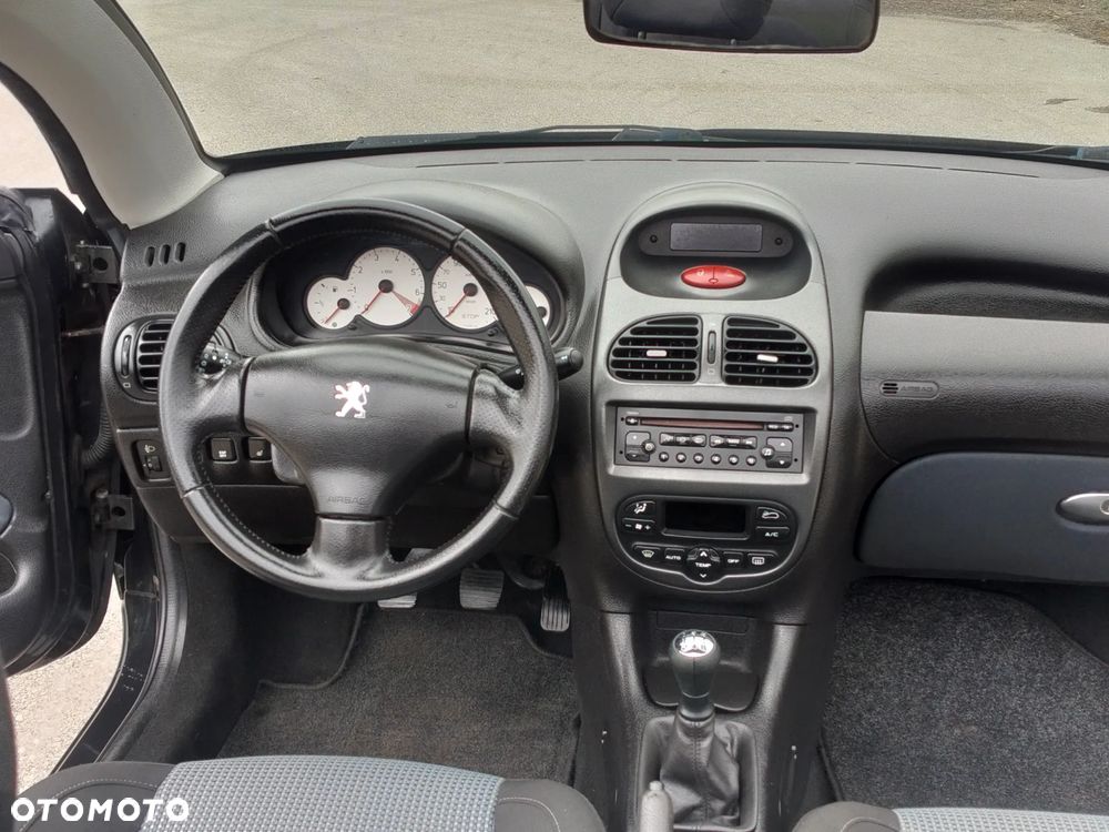 Peugeot 206 CC 110 Quiksilver - 23