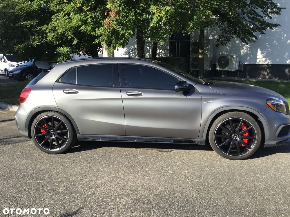 Mercedes-Benz GLA 45 AMG 4Matic 7G-DCT - 14
