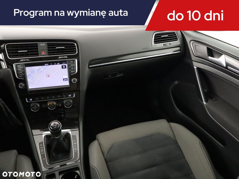 Volkswagen Golf Variant - 10