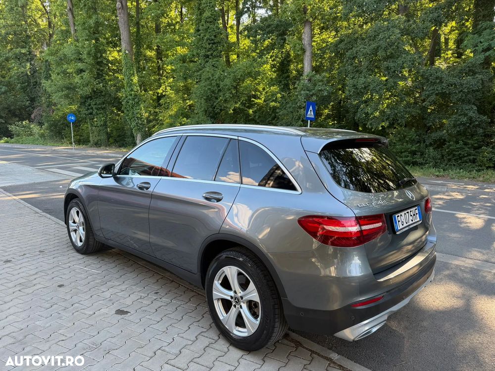 Mercedes-Benz GLC - 4