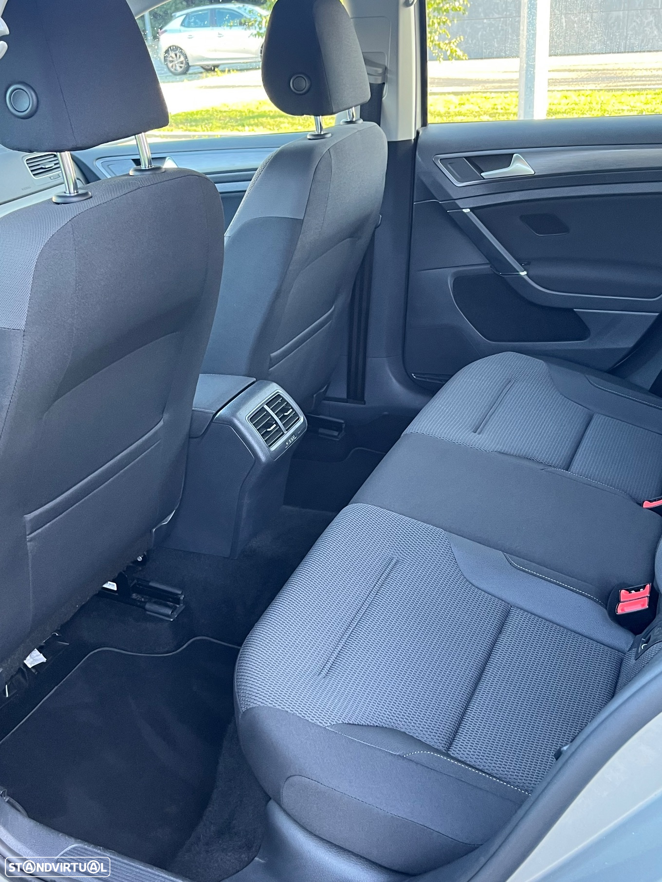 VW Golf Variant 1.0 TSI Confortline - 10