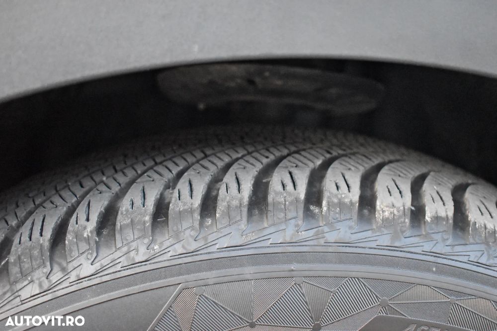 Peugeot 3008 PureTech 130 Stop & Start GPF EAT8 Allure Business-Paket - 21