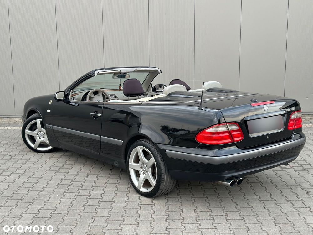 Mercedes-Benz CLK 320 - 5