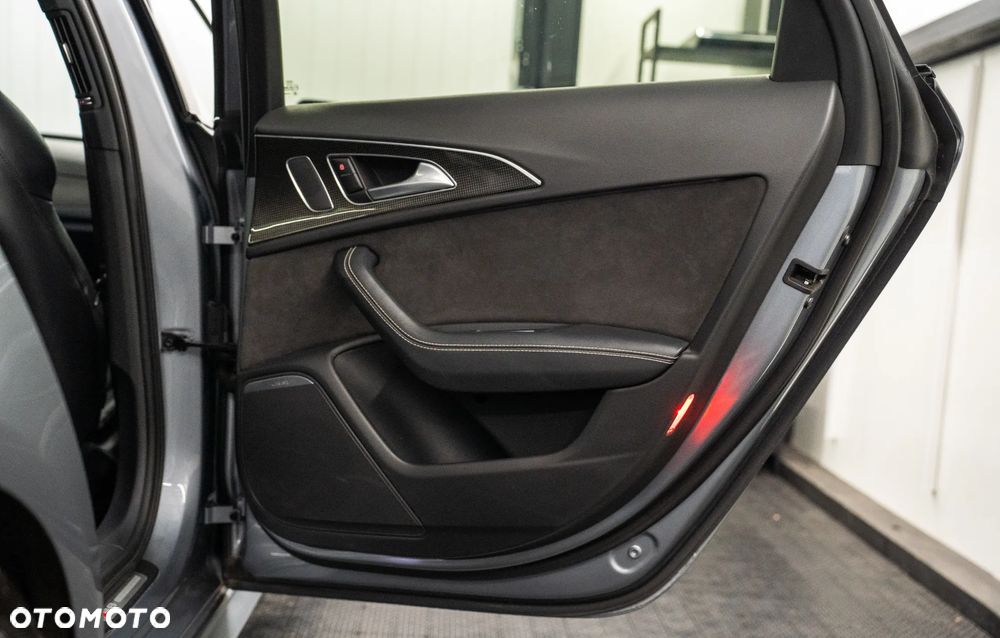 Audi S6 Limousine - 24