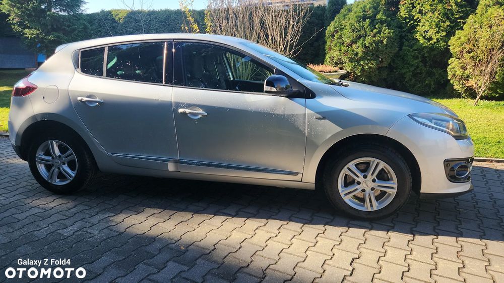 Renault Megane ENERGY TCe 130 BOSE EDITION - 4