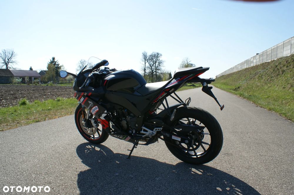 Aprilia RS - 8