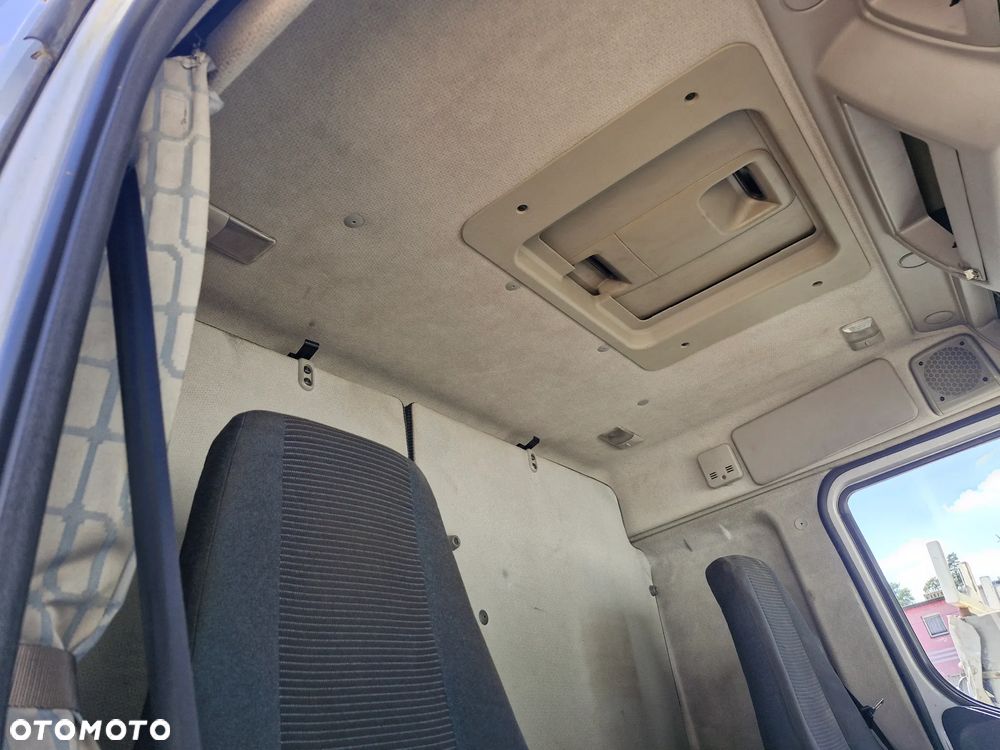 Kabina VOLVO FL 280 2007R - 5