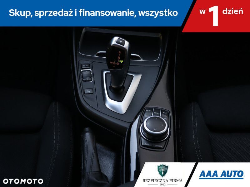 BMW Seria 1 - 17