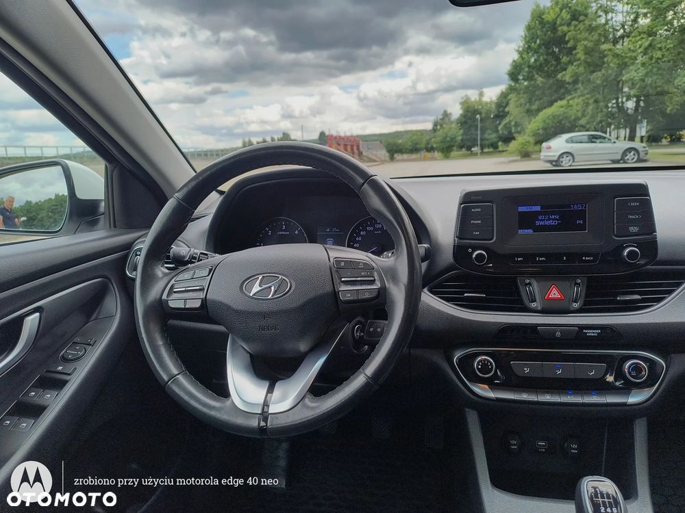 Hyundai i30 1.6 D Comfort - 27