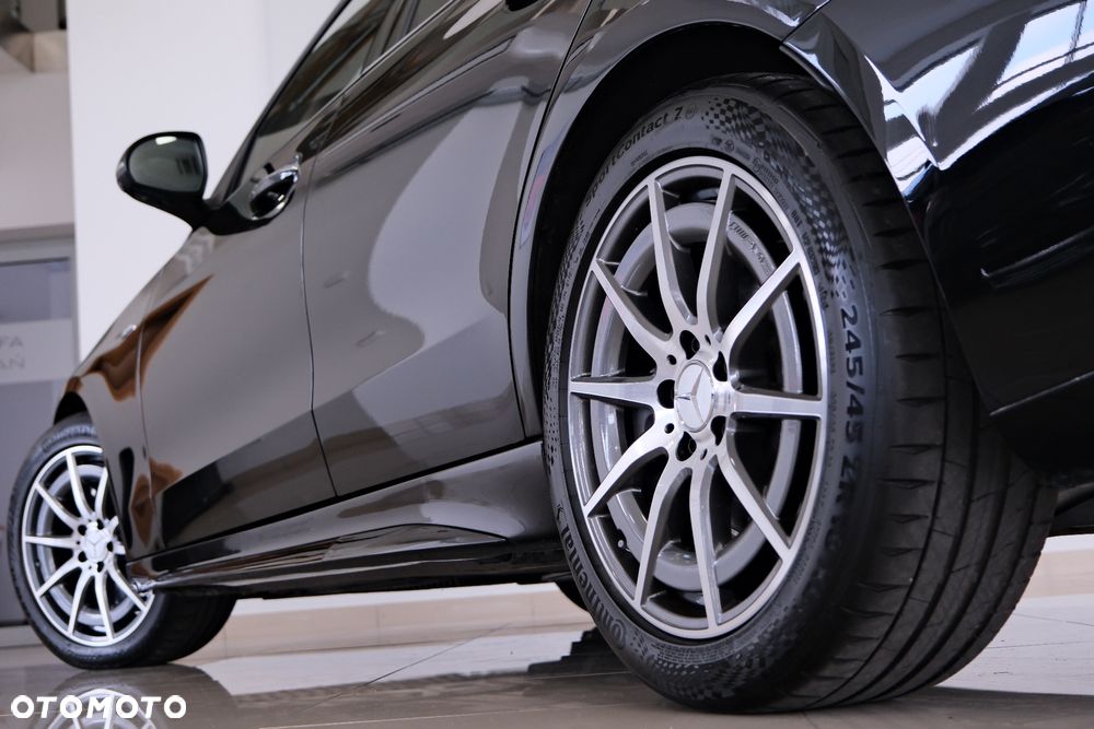 Mercedes-Benz Klasa C AMG 43 4Matic AMG Speedshift MCT9G AMG Sondermodell - 15