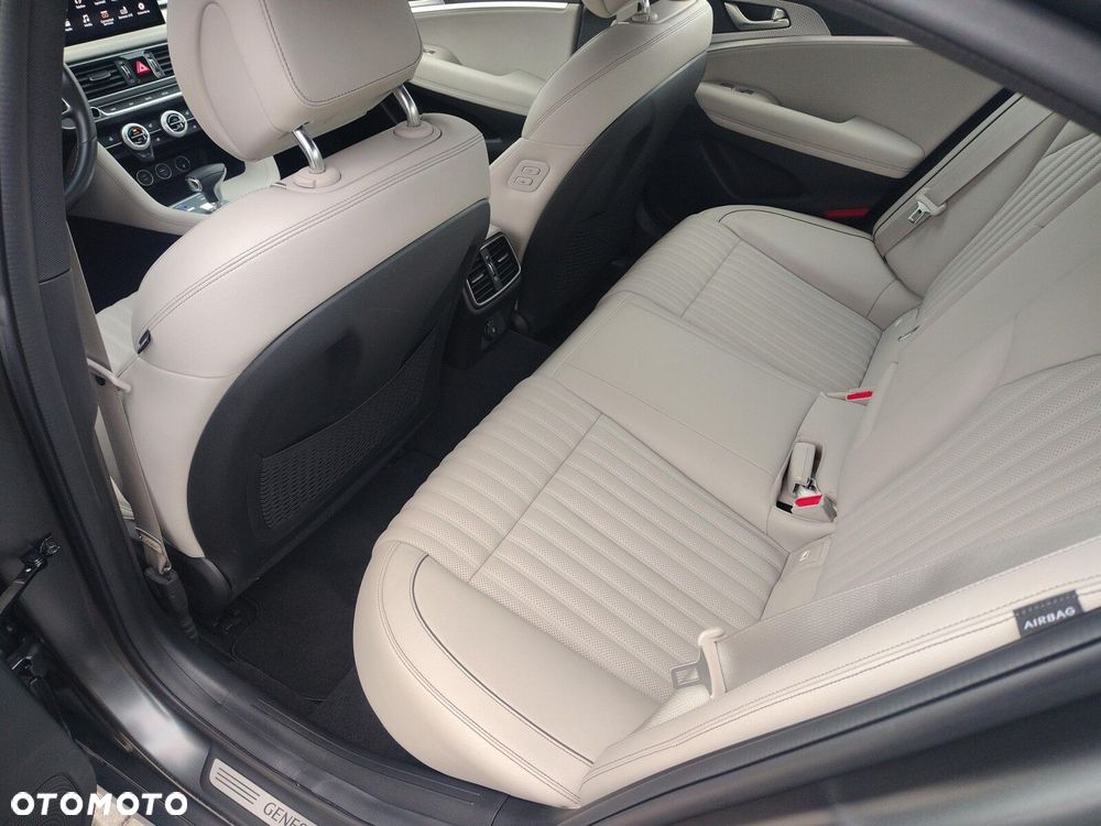 Genesis G70 2.0T Plus RWD 8AT Sport - 27