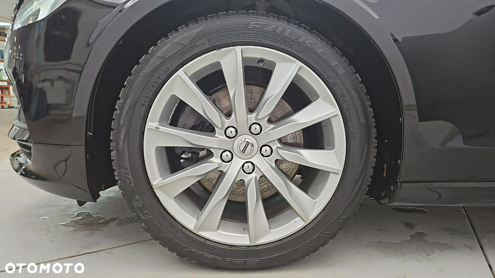 Volvo V90 D4 SCR Momentum Pro - 26