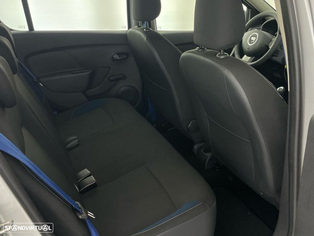 Dacia Sandero - 25