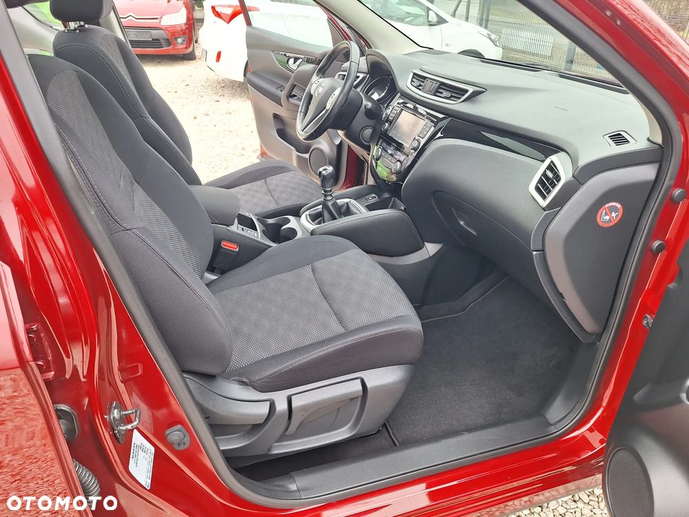 Nissan Qashqai - 25