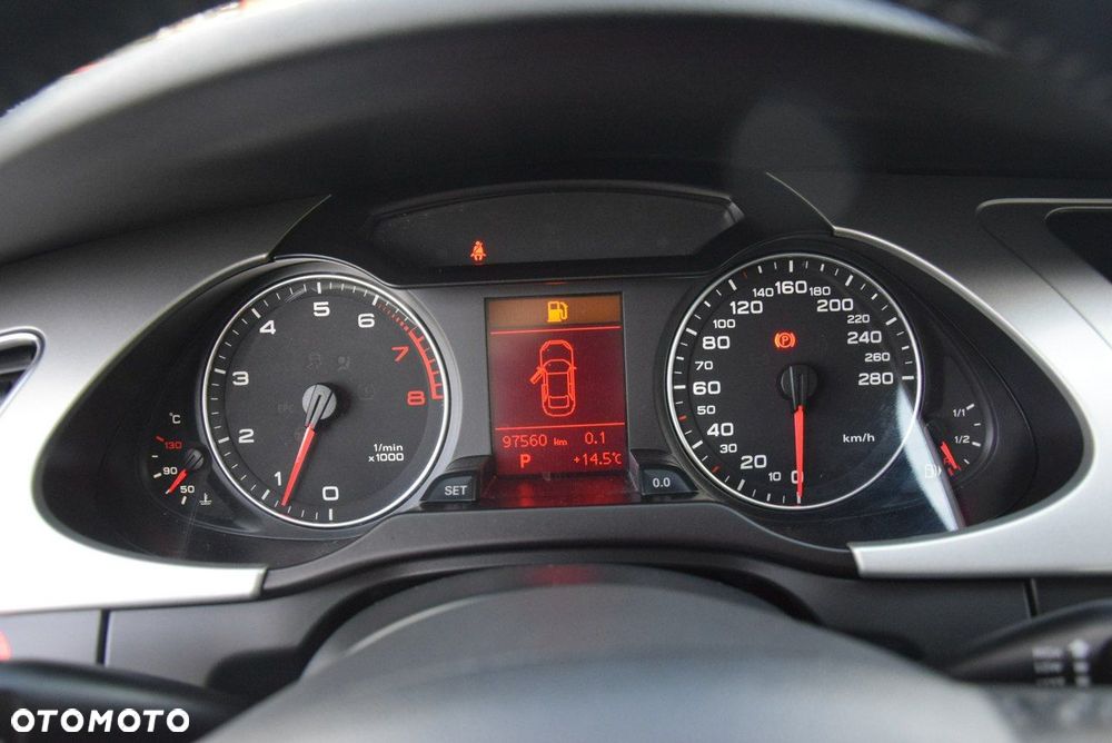 Audi A4 Limousine - 28