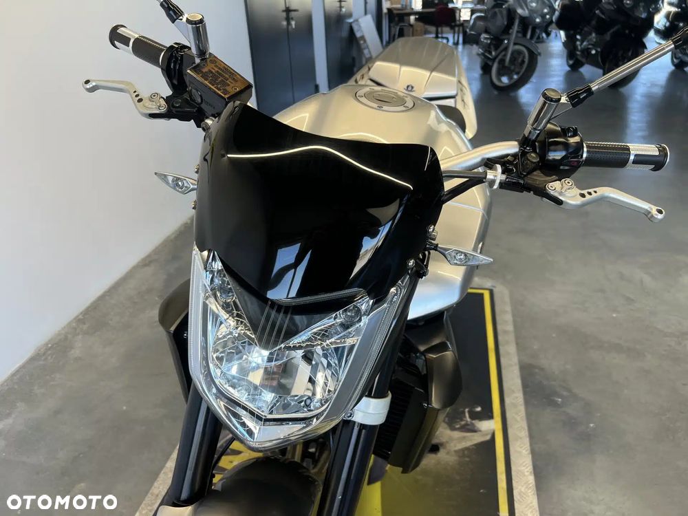 Yamaha FZ - 15