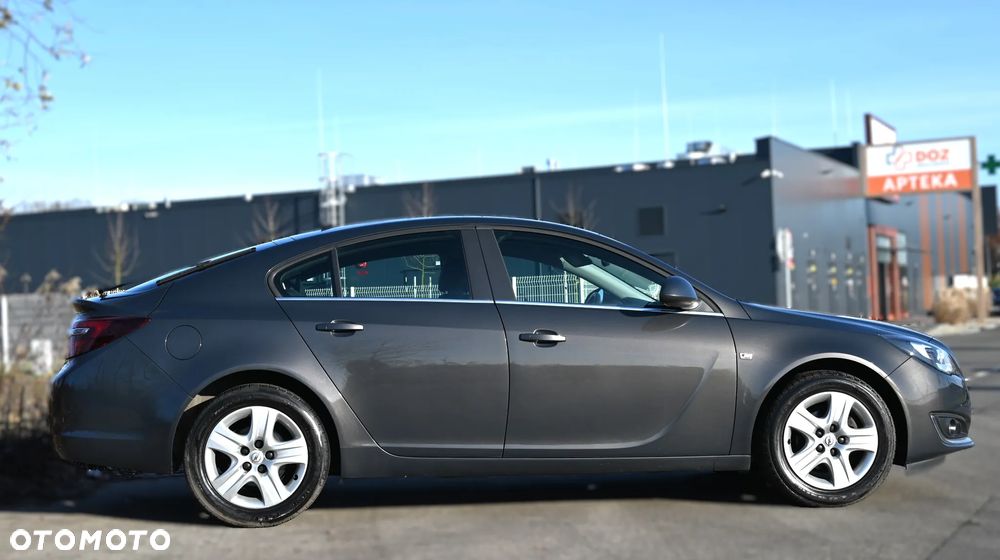 Opel Insignia - 21