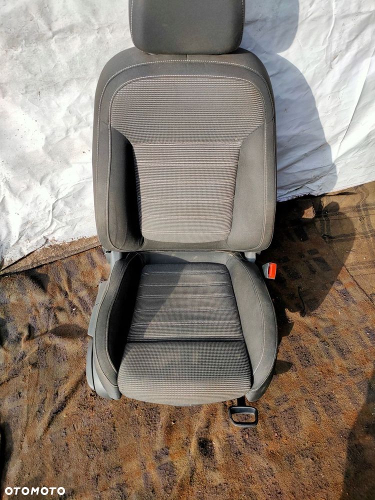 fotel prawy przód opel insignia a lift elektryczny - 3