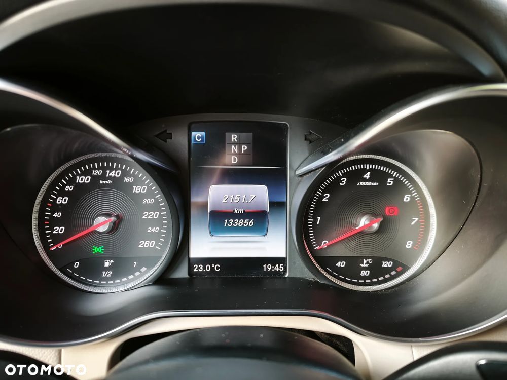 Mercedes-Benz GLC 300 4-Matic - 11