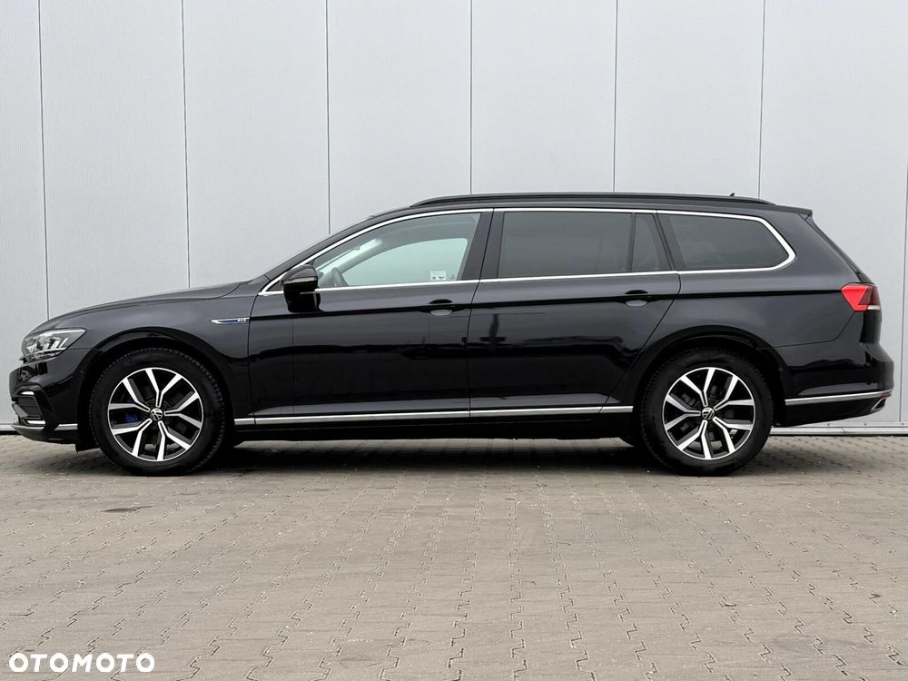 Volkswagen Passat - 9