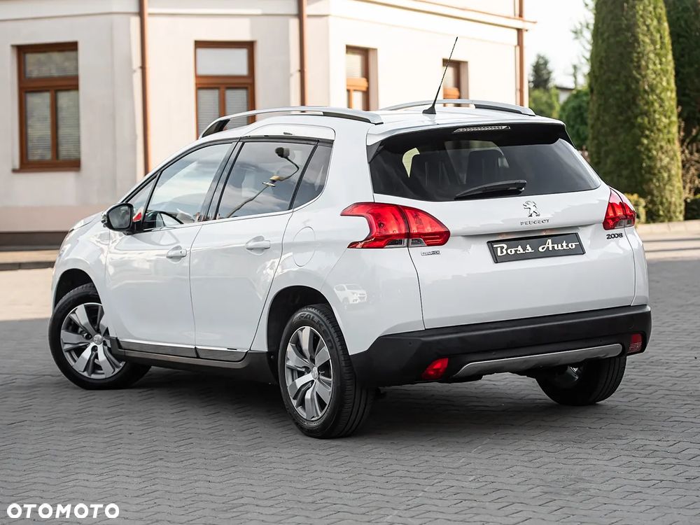 Peugeot 2008 1.6 BlueHDi Allure S&S - 9