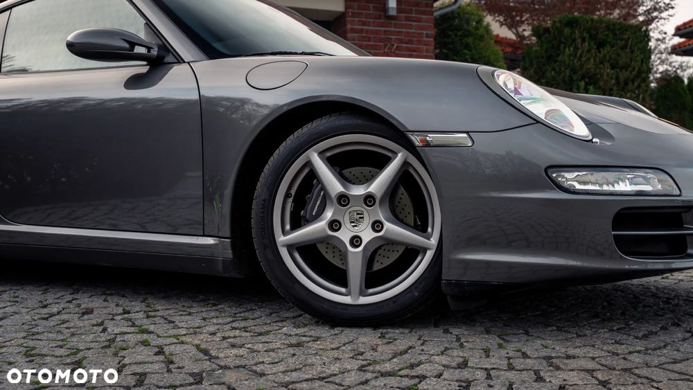 Porsche 911 Carrera 4 PDK - 6