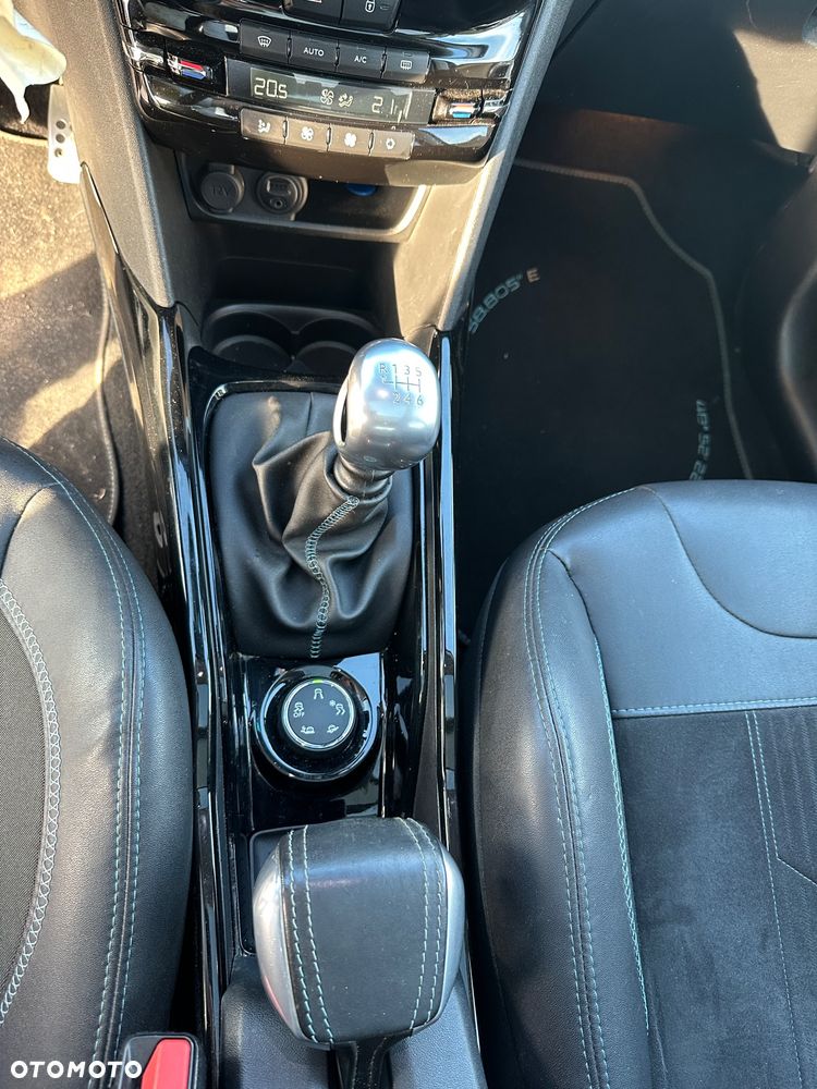 Peugeot 2008 PureTech 130 Stop&Start Crossway - 23