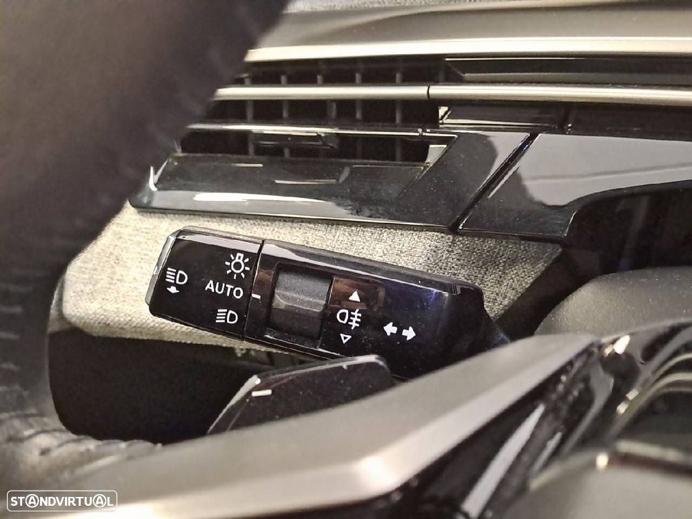 Peugeot 5008 1.2 Hybrid Allure e-DCS6 - 13