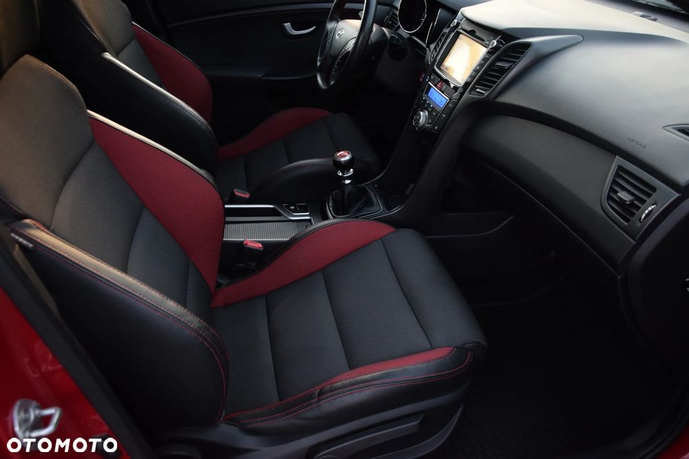 Hyundai i30 1.6 T GDI Turbo - 26