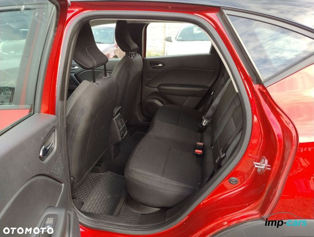 Renault Captur - 22