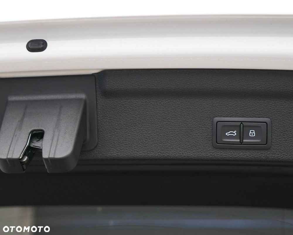 Audi Q3 Sportback - 12