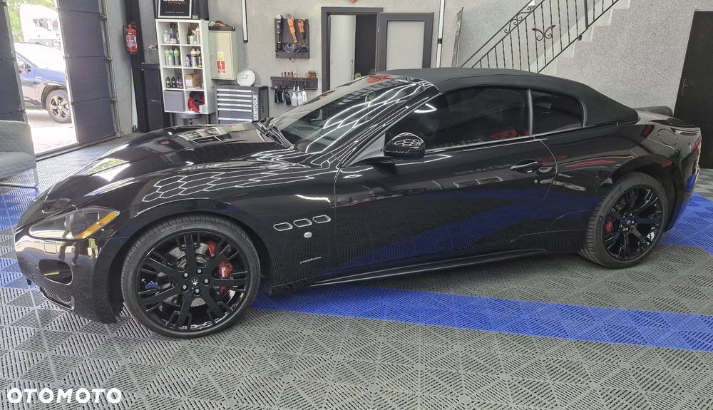 Maserati GranCabrio - 13